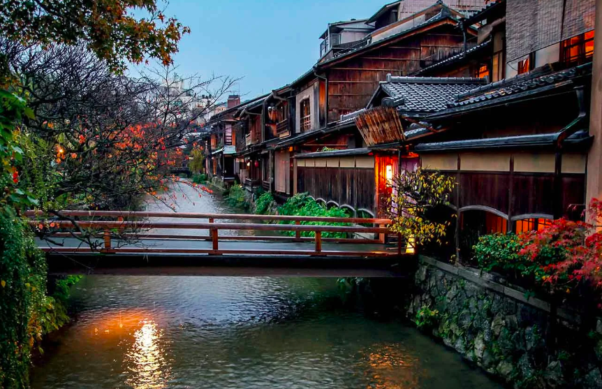 City Sights & Funaya Houses in Japan